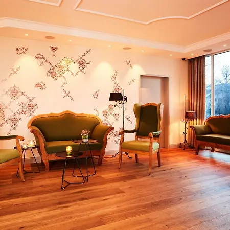 Prinzregent Messe Hotel 4*